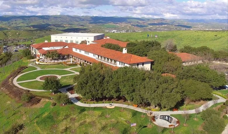   Image: Ronald Reagan Presidential Library, Source: grouptourmagazine.com  