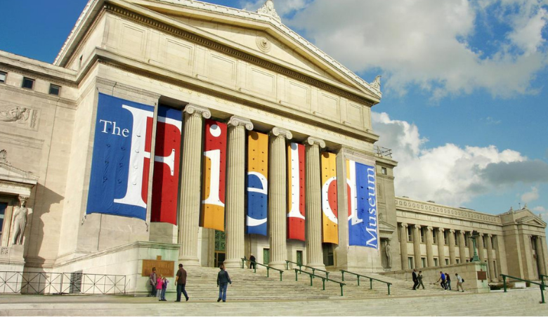   Image: Field Museum, Source: https://visittheusa.com/  